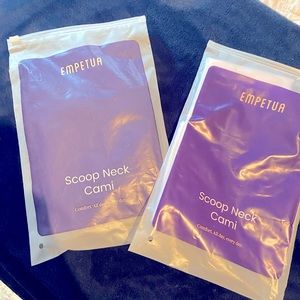 Shapemint scoop neck camis.